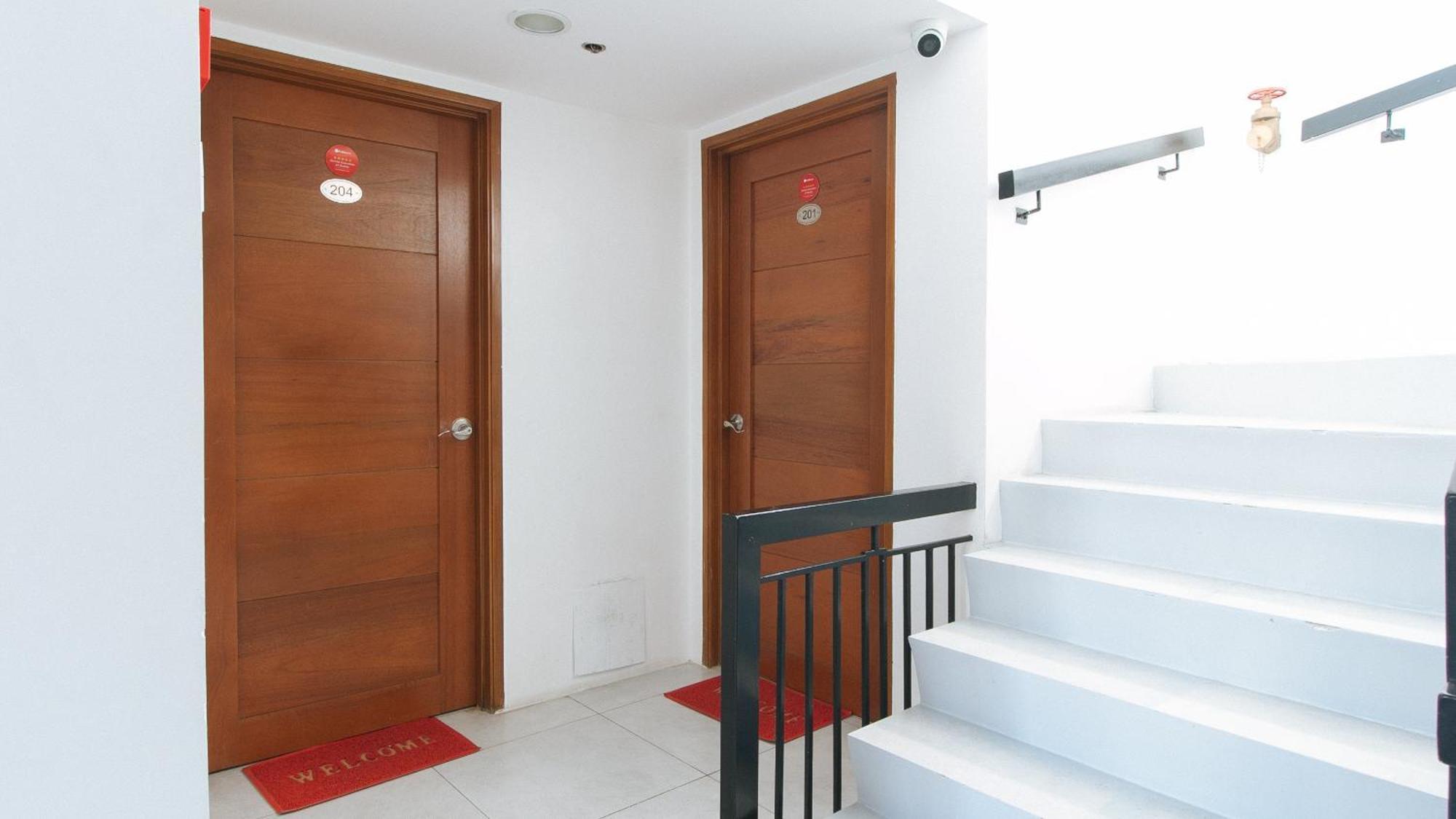 Reddoorz At Dbuilders Rooms Bangkal Makati San Pedro Makati Exterior foto